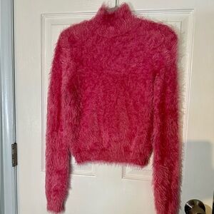 EUC Forever21 Cropped Fuzzy Sweater
